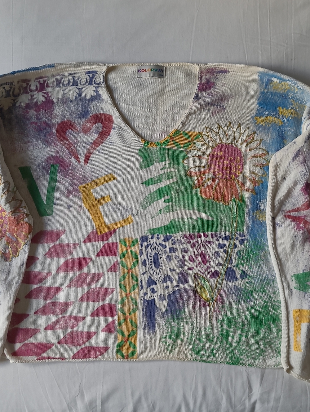 KolorWay Cream V-Neck Knit Top with Multicolor Graphic Floral Hand Painted Sz.XL